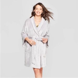 Stars Above Gray Women's Bathrobe in Light Gray/Purple with pockets!